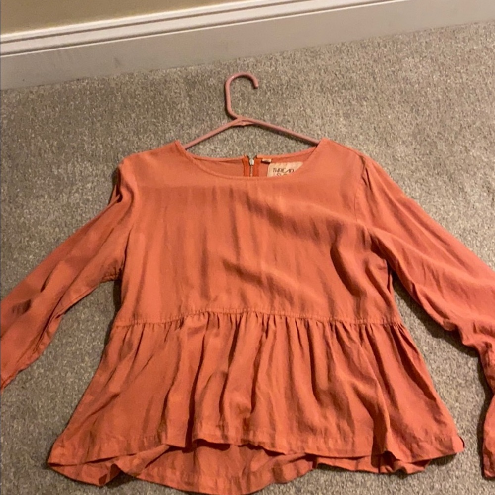 cute flowy shirt